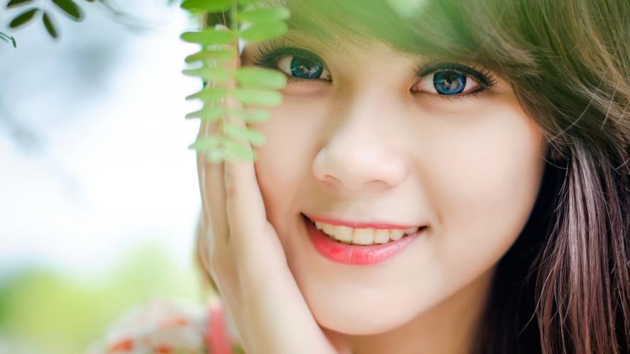 网络名人寻味“千鲜之城” 探访福建霞浦山海魅力